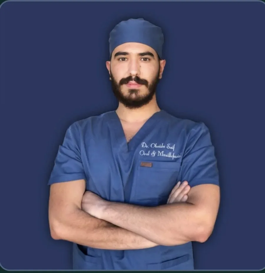صورة الدكتور عبيدة سيف - جراحة أسنان